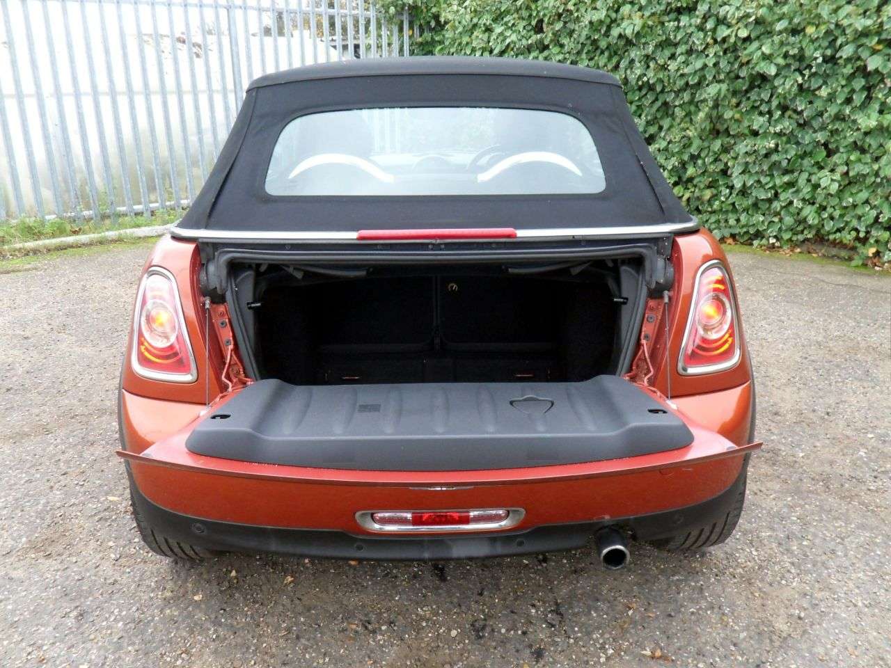 2011 MINI CONVERTIBLE 2011 MINI CONVERTIBLE