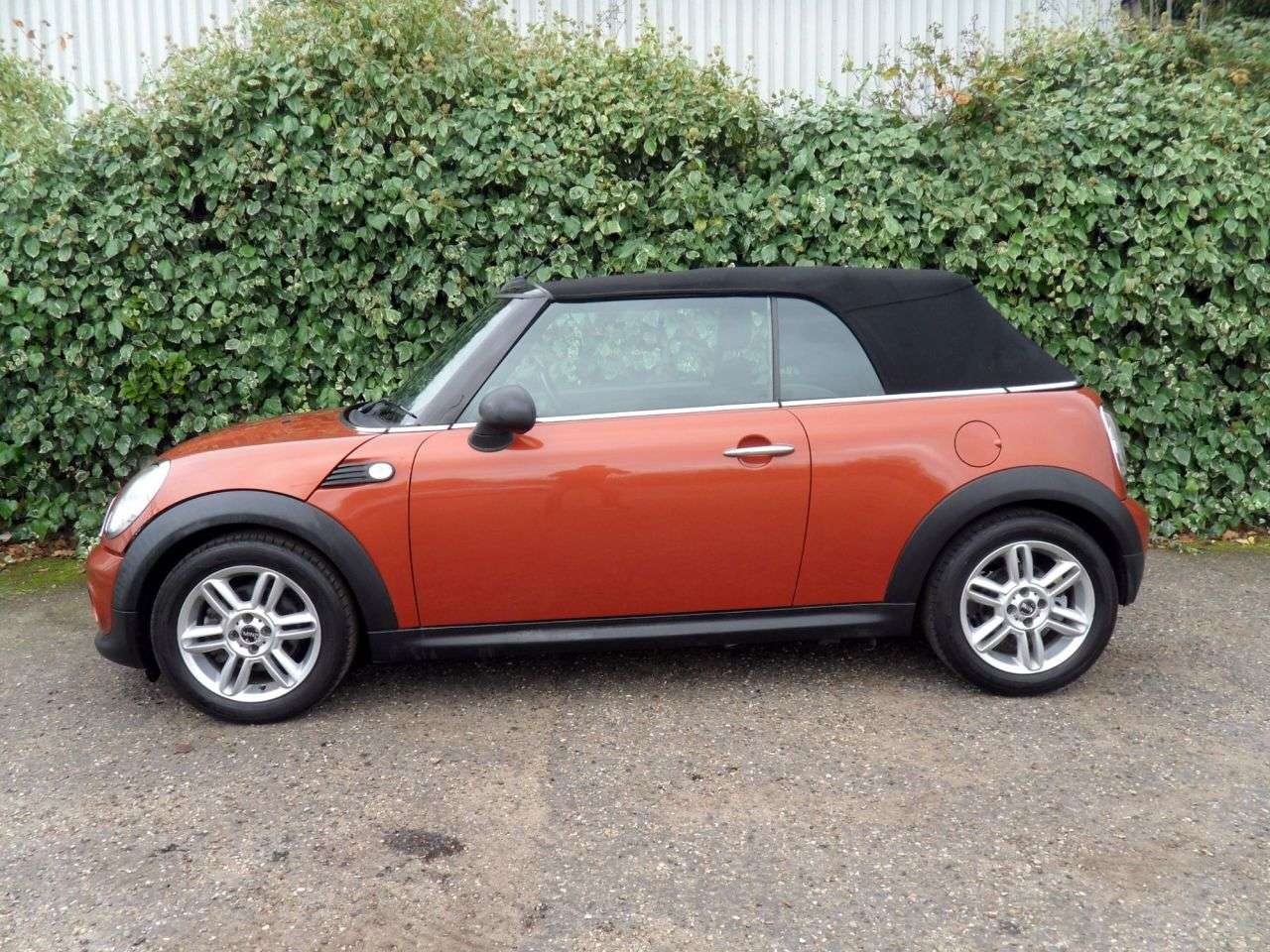 2011 MINI CONVERTIBLE 2011 MINI CONVERTIBLE
