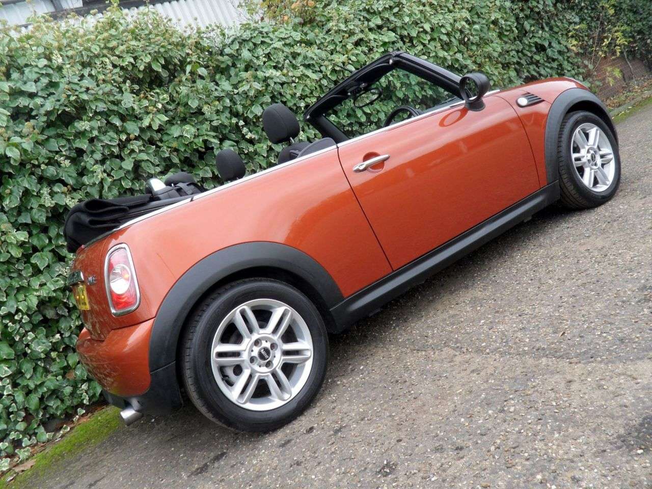2011 MINI CONVERTIBLE 2011 MINI CONVERTIBLE