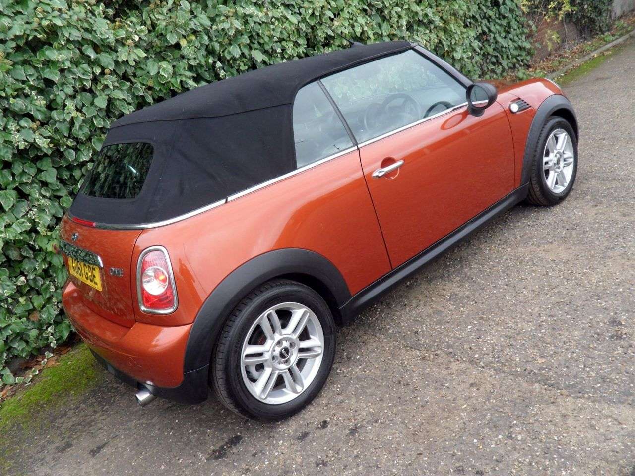 2011 MINI CONVERTIBLE 2011 MINI CONVERTIBLE