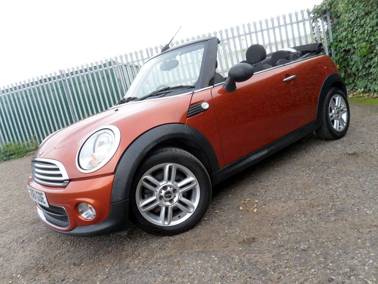 2011 MINI CONVERTIBLE 2011 MINI CONVERTIBLE