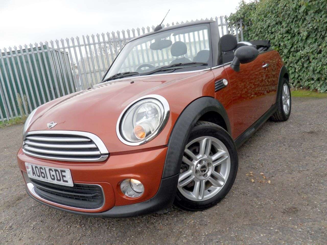 2011 MINI CONVERTIBLE 2011 MINI CONVERTIBLE