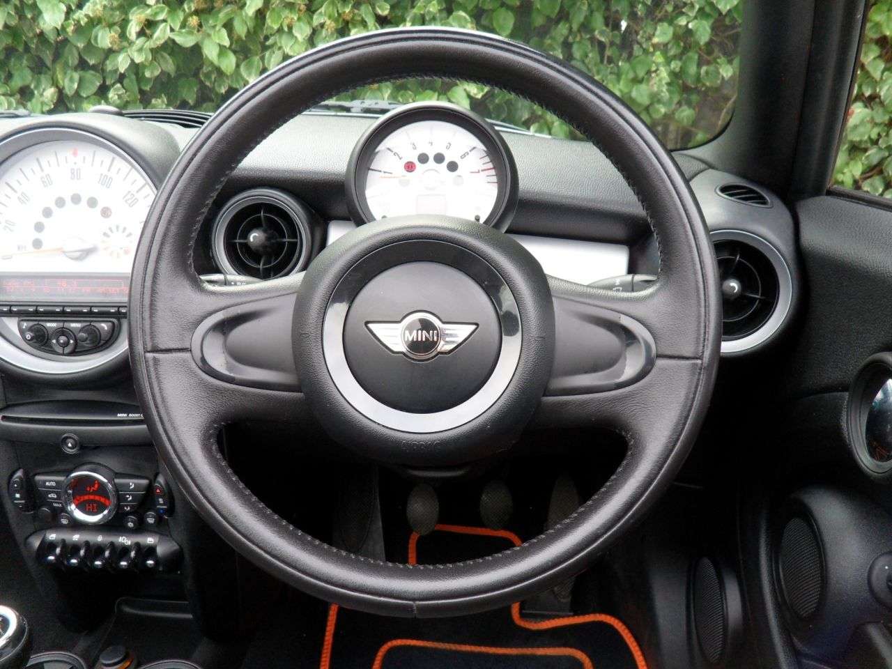 2011 MINI CONVERTIBLE 2011 MINI CONVERTIBLE