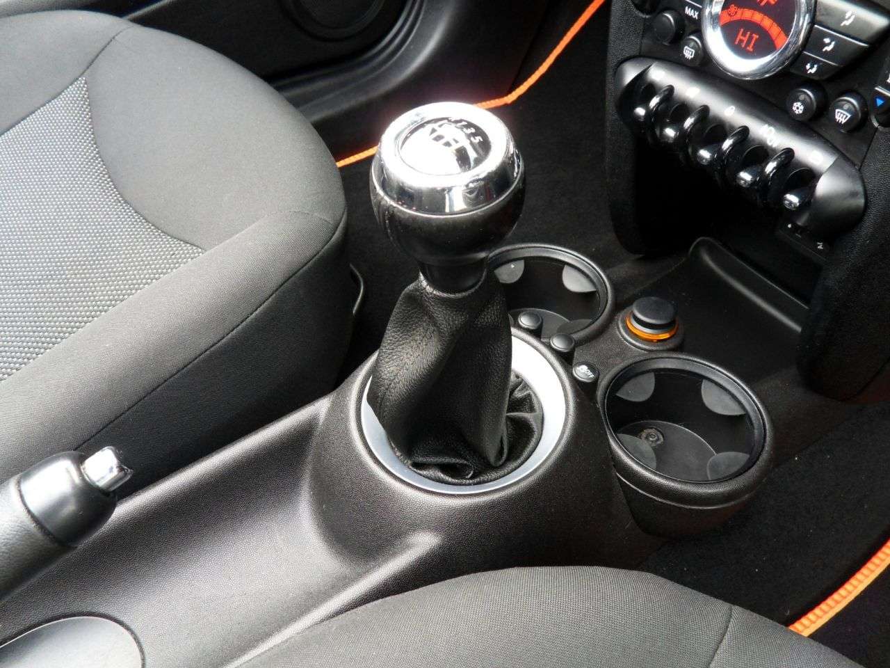 2011 MINI CONVERTIBLE 2011 MINI CONVERTIBLE