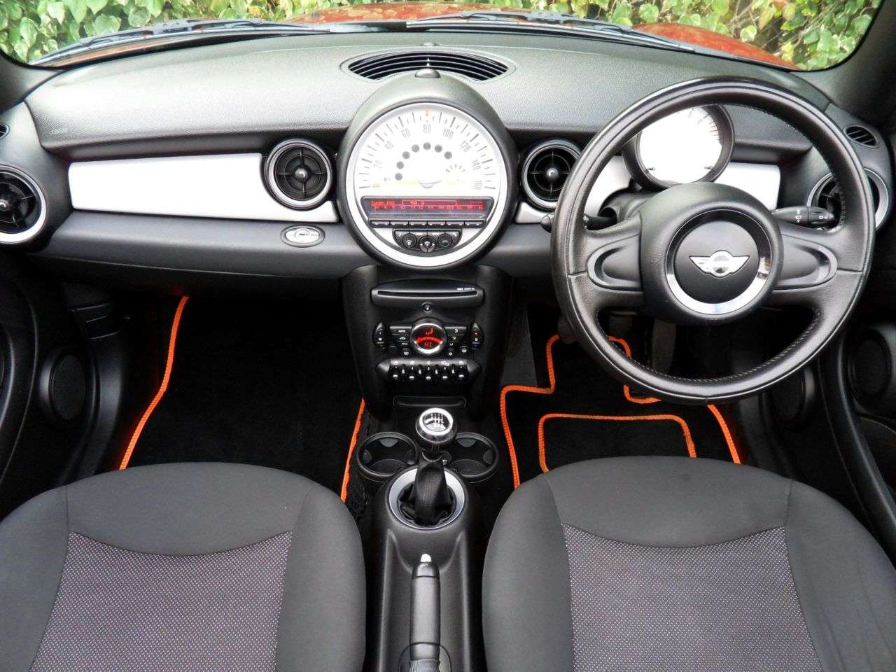 2011 MINI CONVERTIBLE 2011 MINI CONVERTIBLE