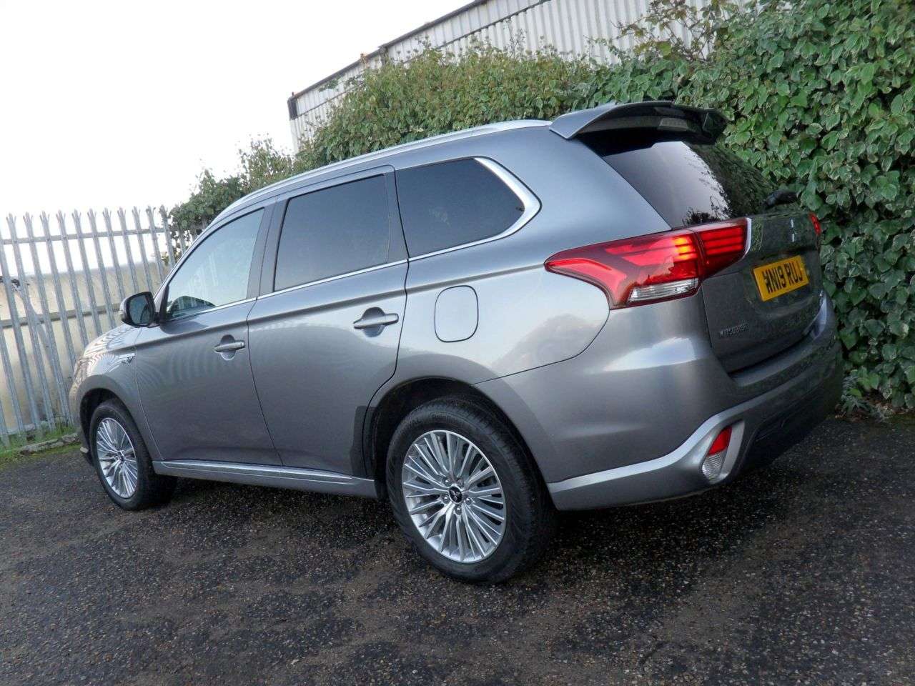 2019 MITSUBISHI OUTLANDER 2019 MITSUBISHI OUTLANDER