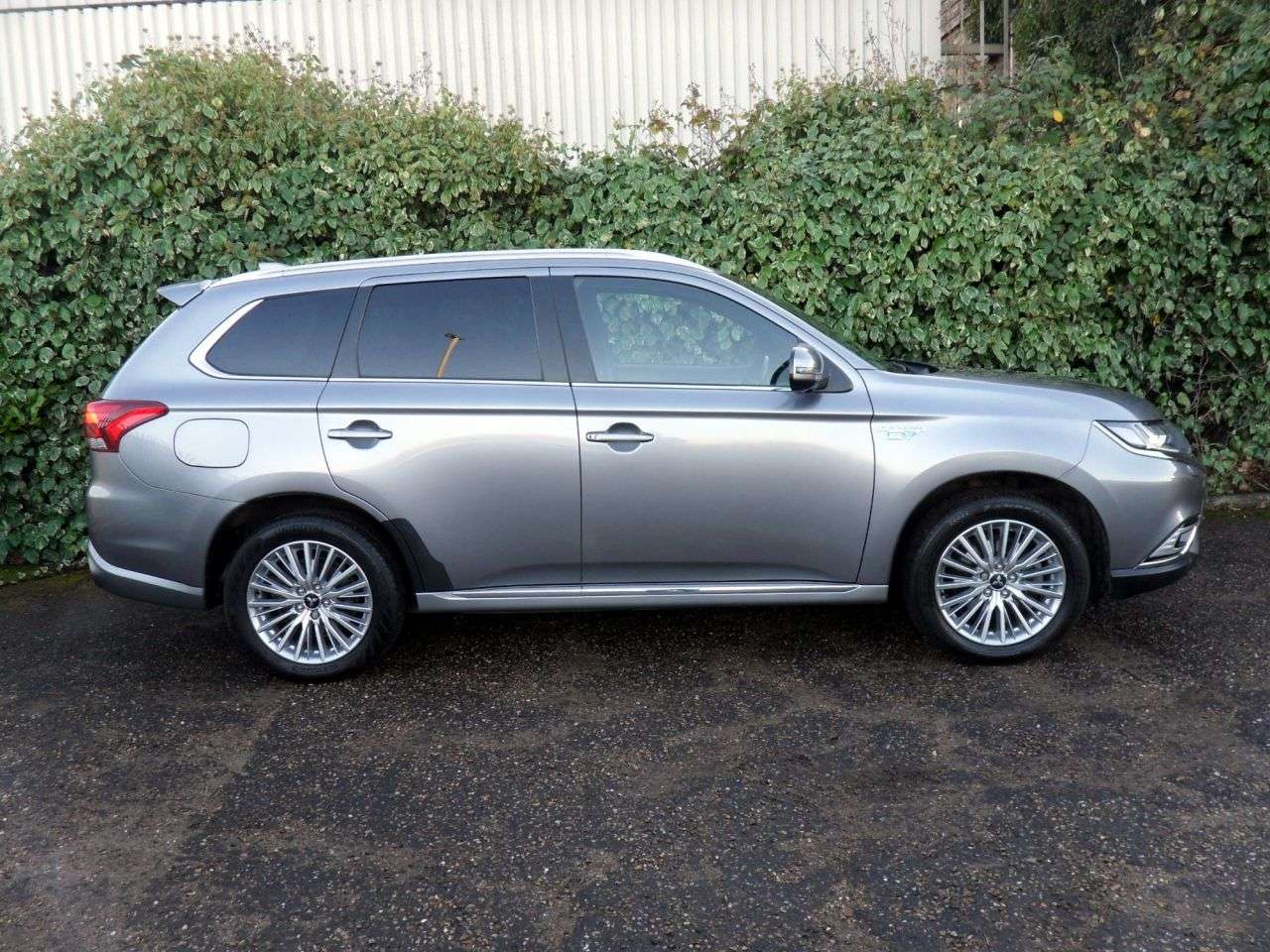 2019 MITSUBISHI OUTLANDER 2019 MITSUBISHI OUTLANDER