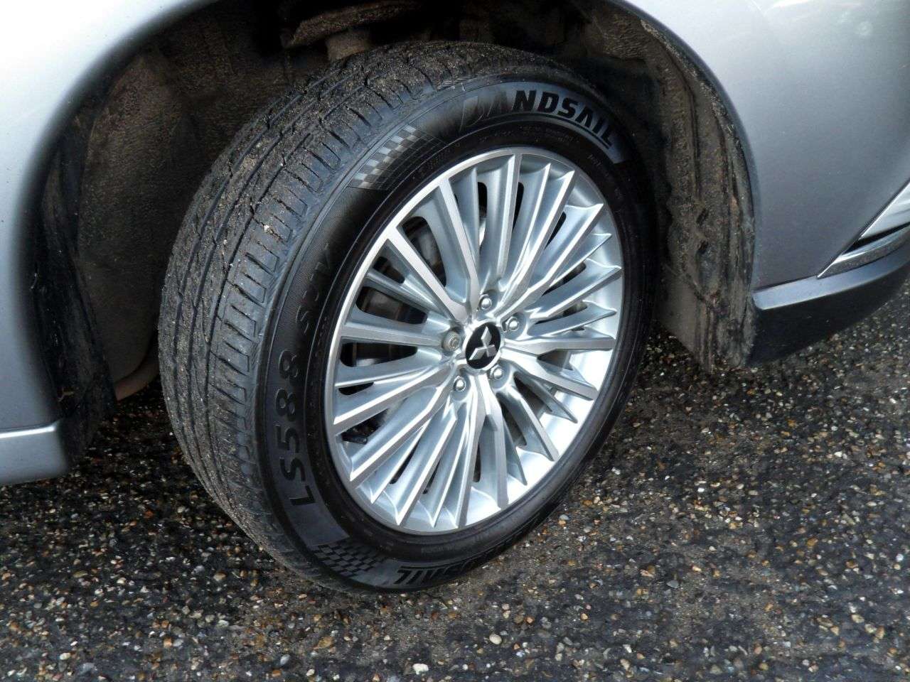 2019 MITSUBISHI OUTLANDER 2019 MITSUBISHI OUTLANDER