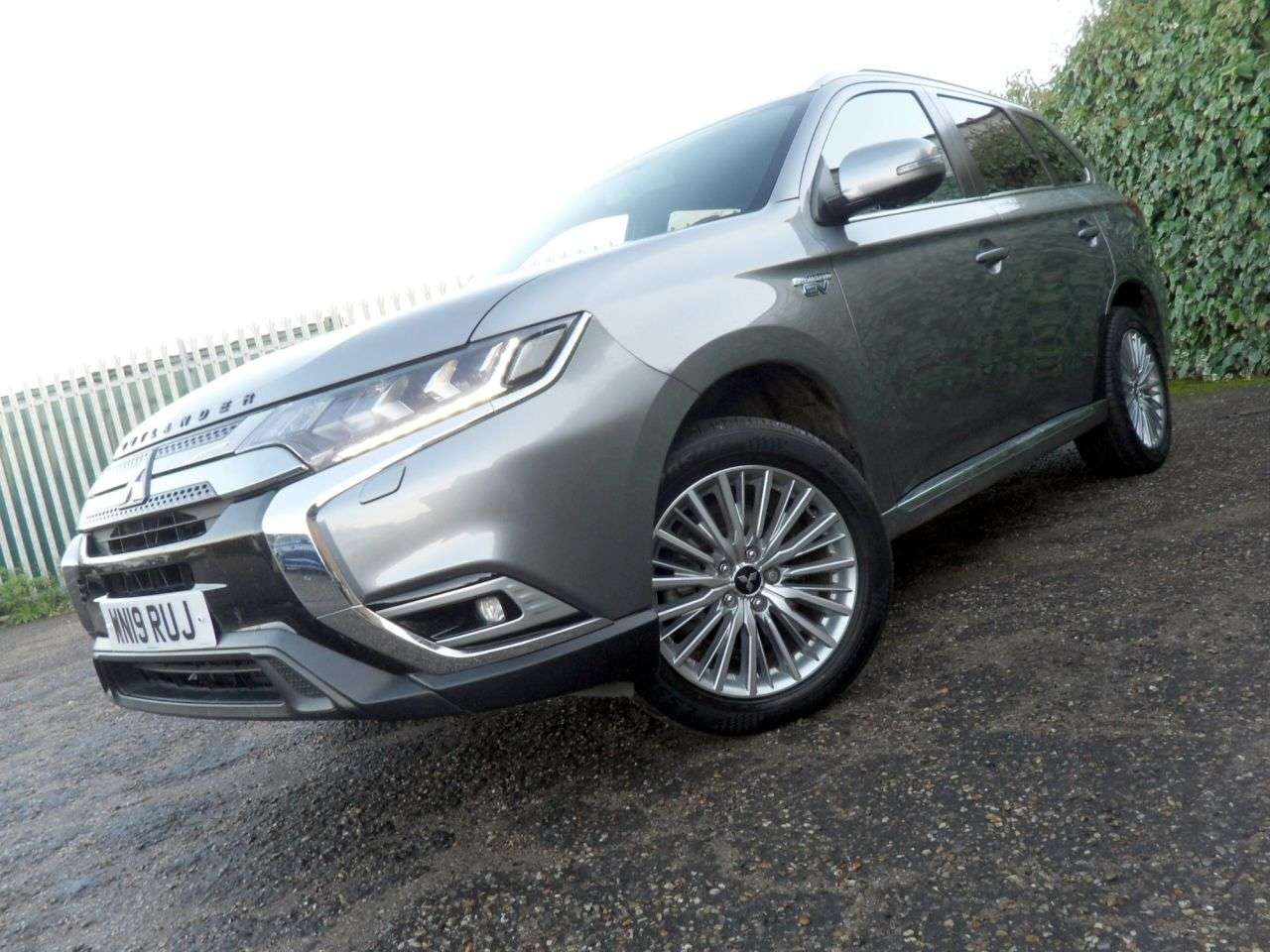 2019 MITSUBISHI OUTLANDER 2019 MITSUBISHI OUTLANDER