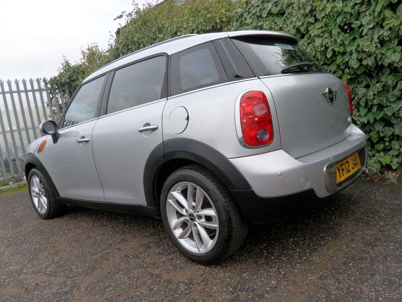 2012 MINI COUNTRYMAN 2012 MINI COUNTRYMAN