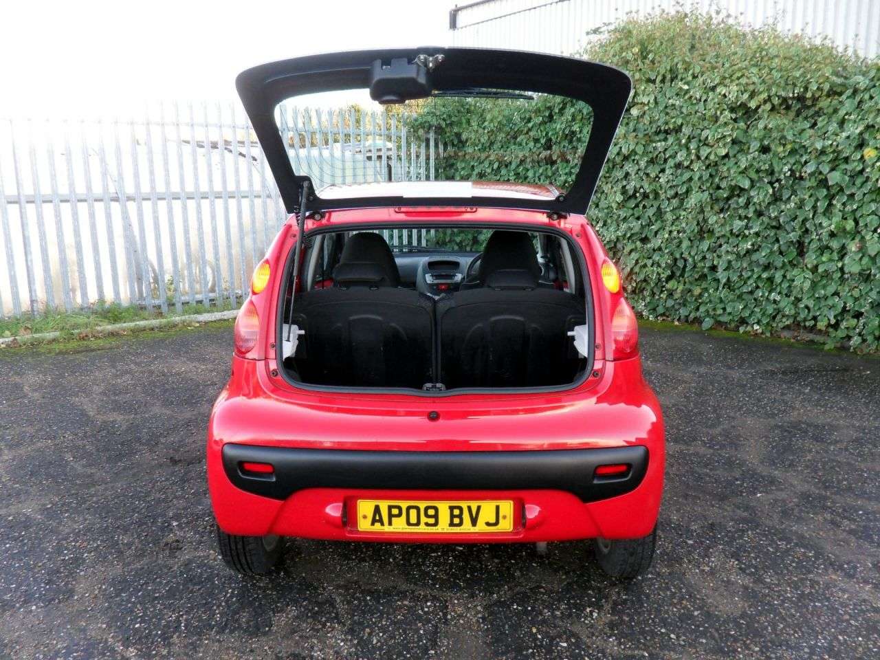 2009 PEUGEOT 107 2009 PEUGEOT 107