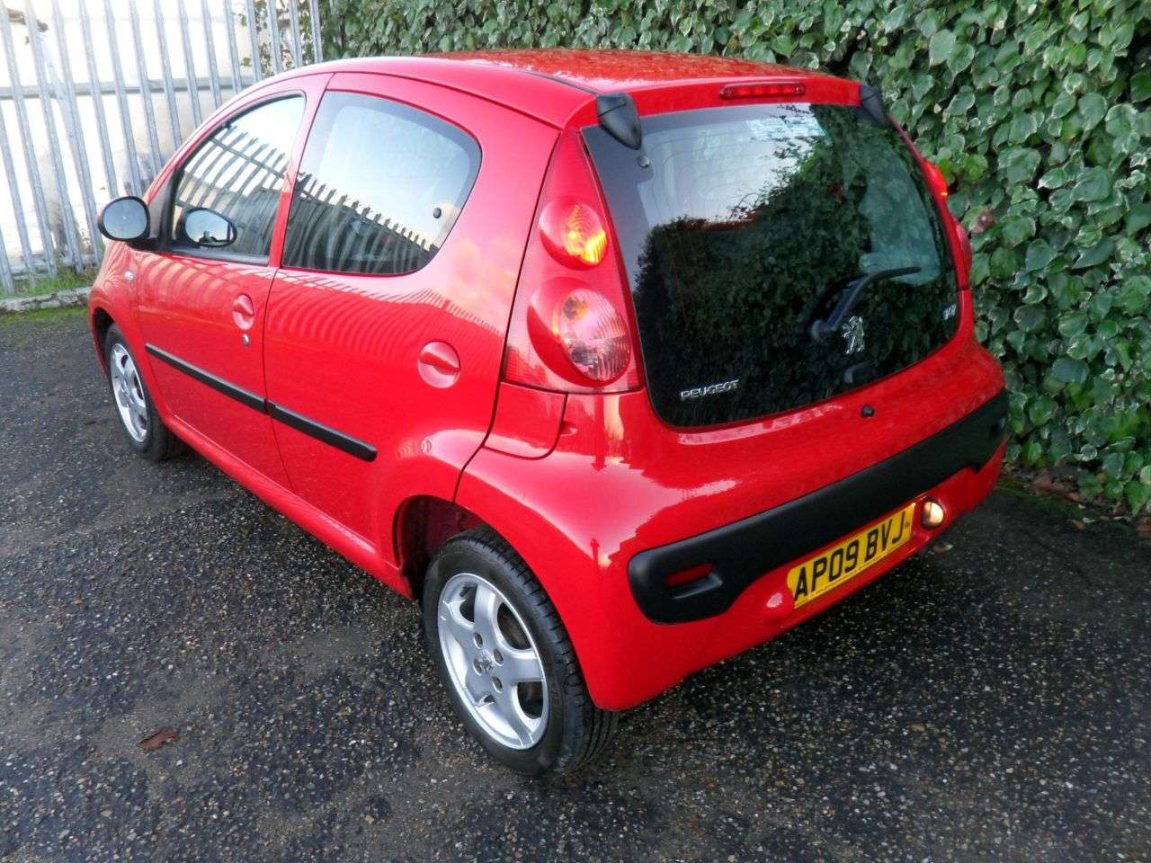 2009 PEUGEOT 107 2009 PEUGEOT 107