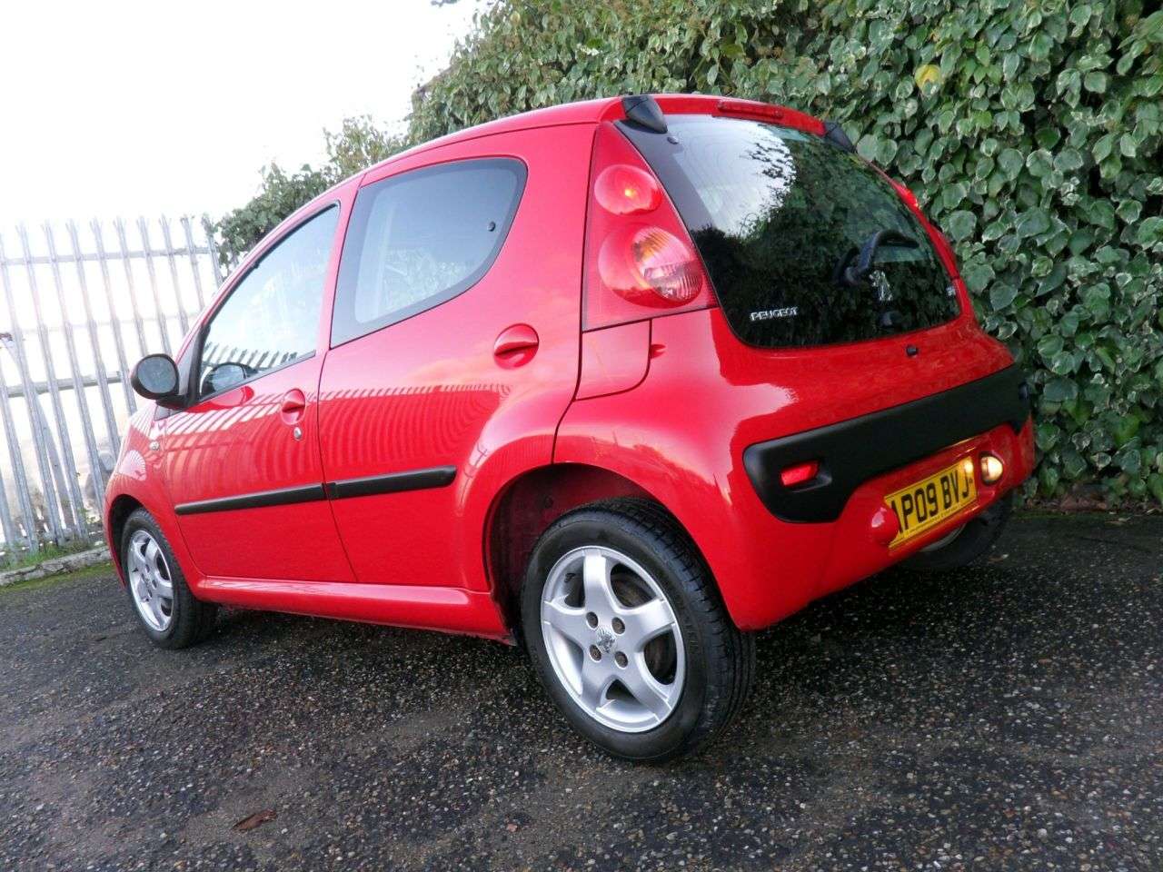 2009 PEUGEOT 107 2009 PEUGEOT 107