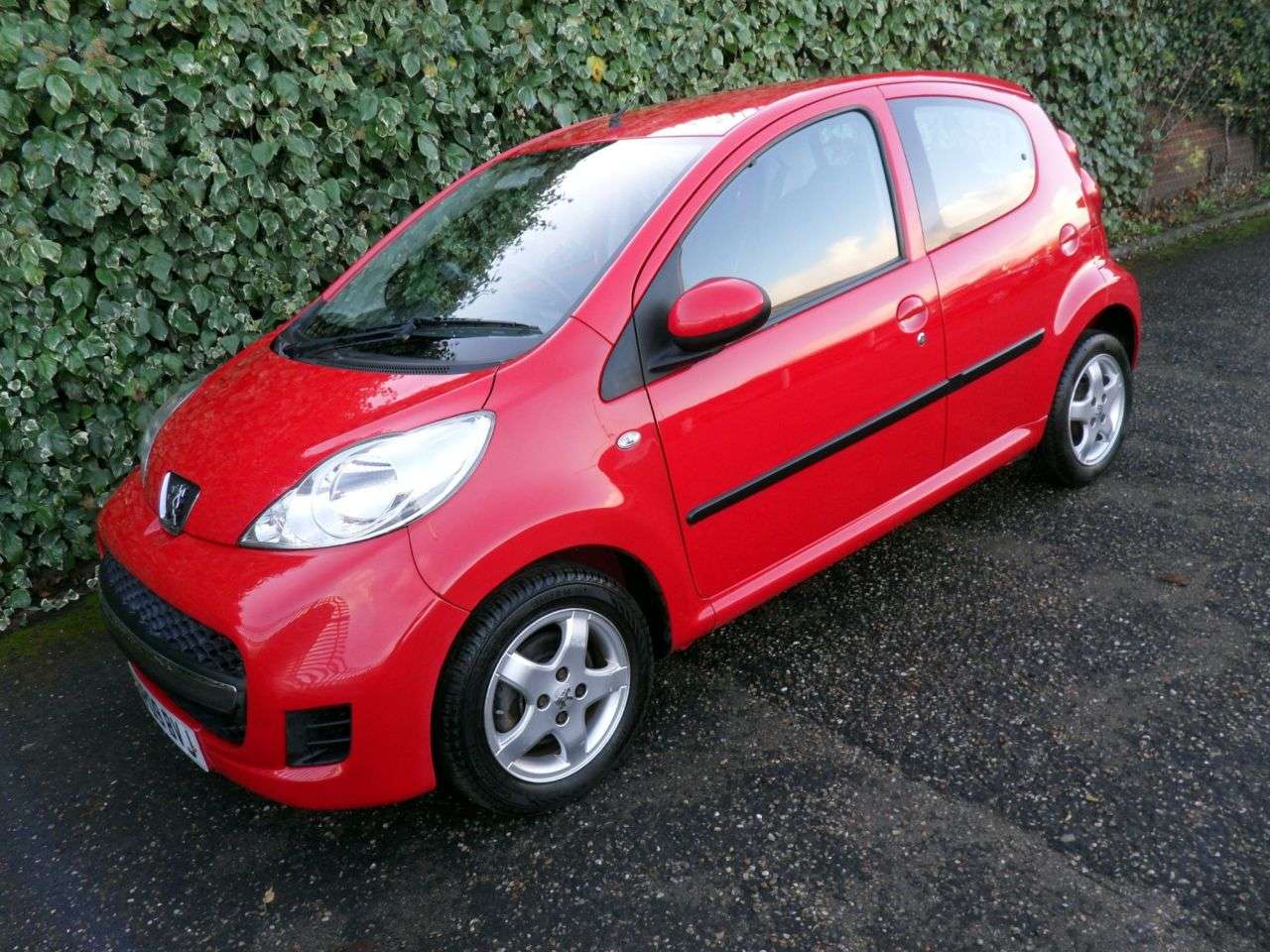 2009 PEUGEOT 107 2009 PEUGEOT 107