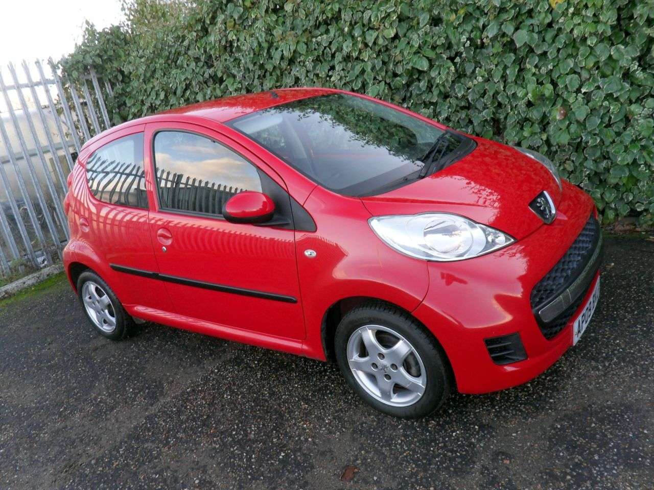 2009 PEUGEOT 107 2009 PEUGEOT 107