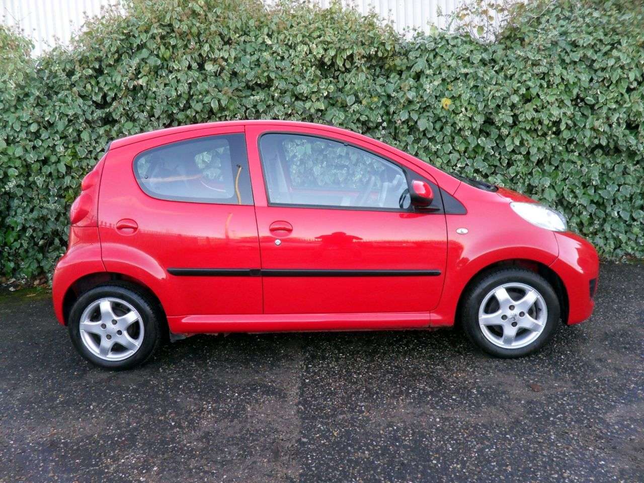 2009 PEUGEOT 107 2009 PEUGEOT 107