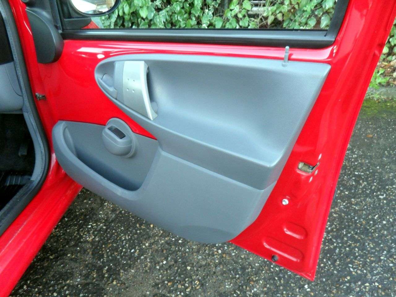 2009 PEUGEOT 107 2009 PEUGEOT 107