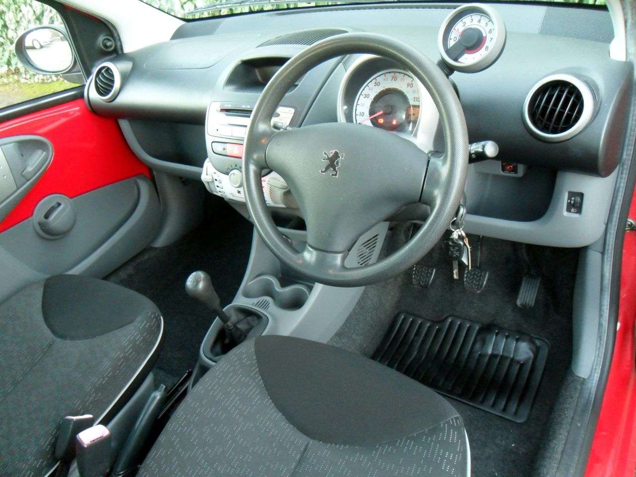 2009 PEUGEOT 107 2009 PEUGEOT 107