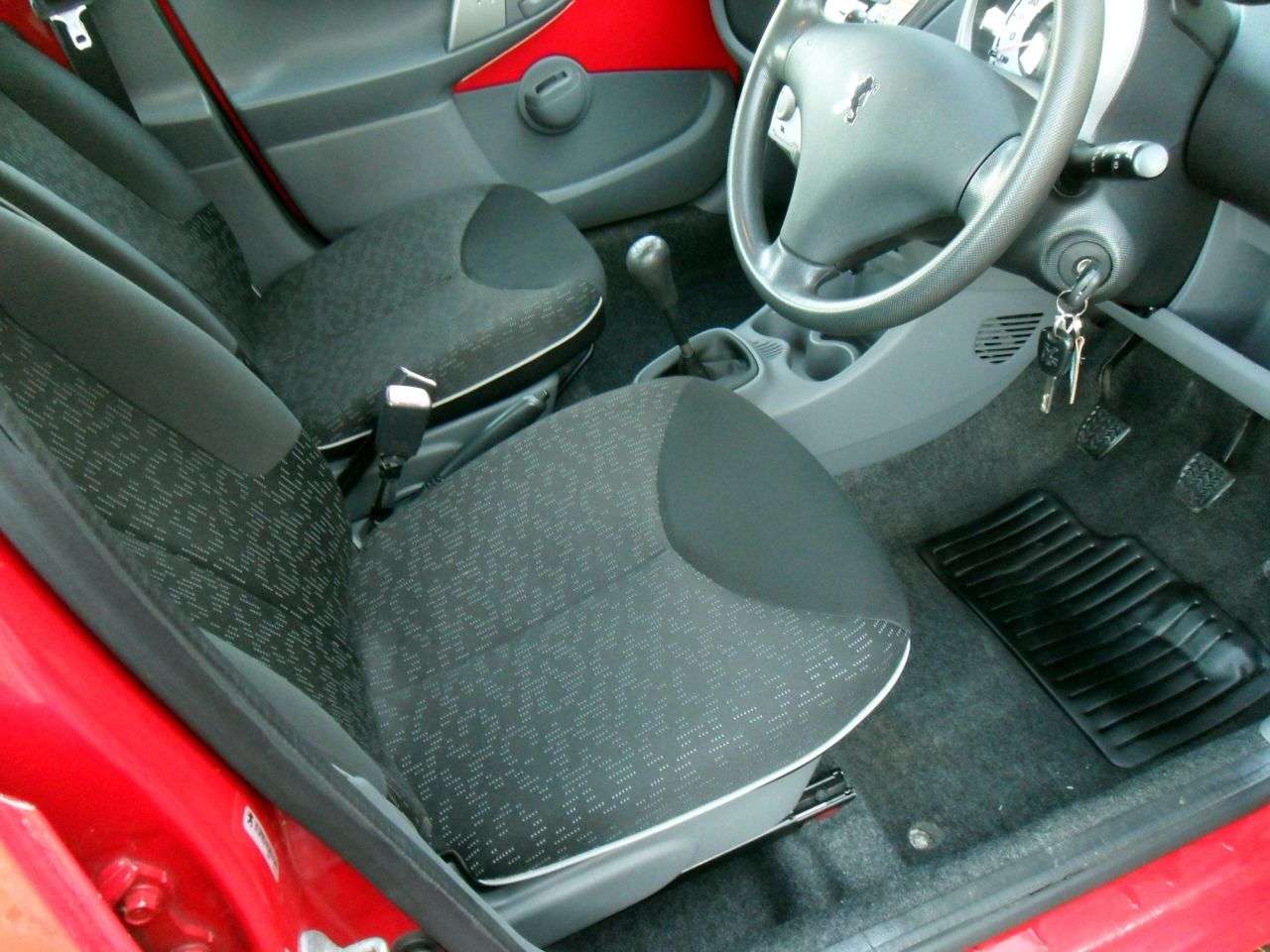 2009 PEUGEOT 107 2009 PEUGEOT 107