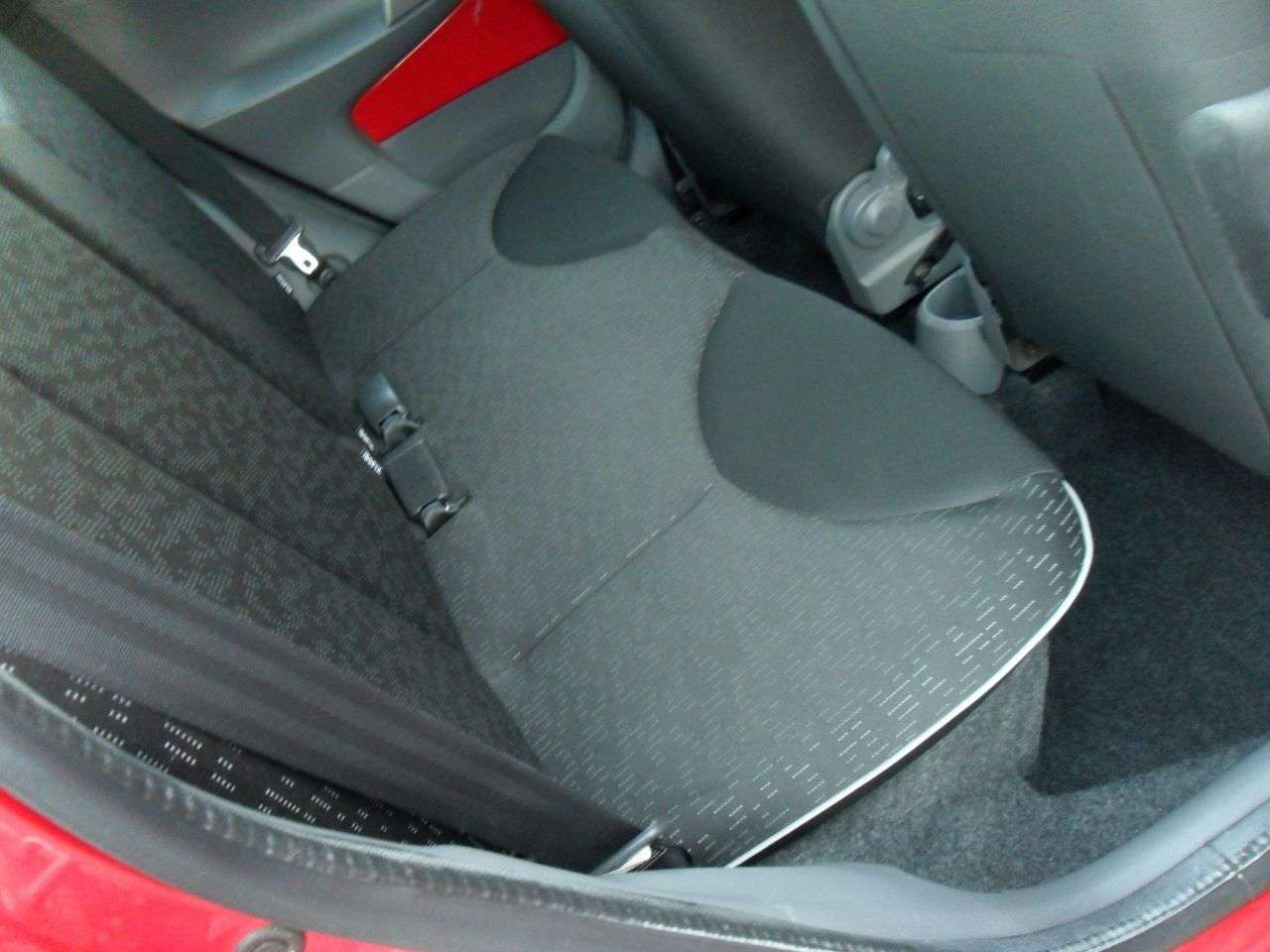 2009 PEUGEOT 107 2009 PEUGEOT 107