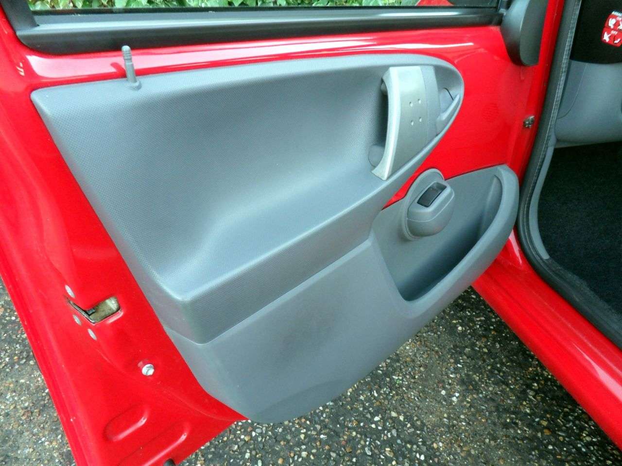 2009 PEUGEOT 107 2009 PEUGEOT 107