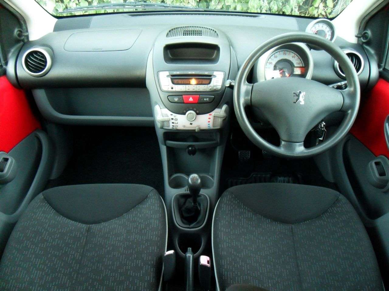 2009 PEUGEOT 107 2009 PEUGEOT 107