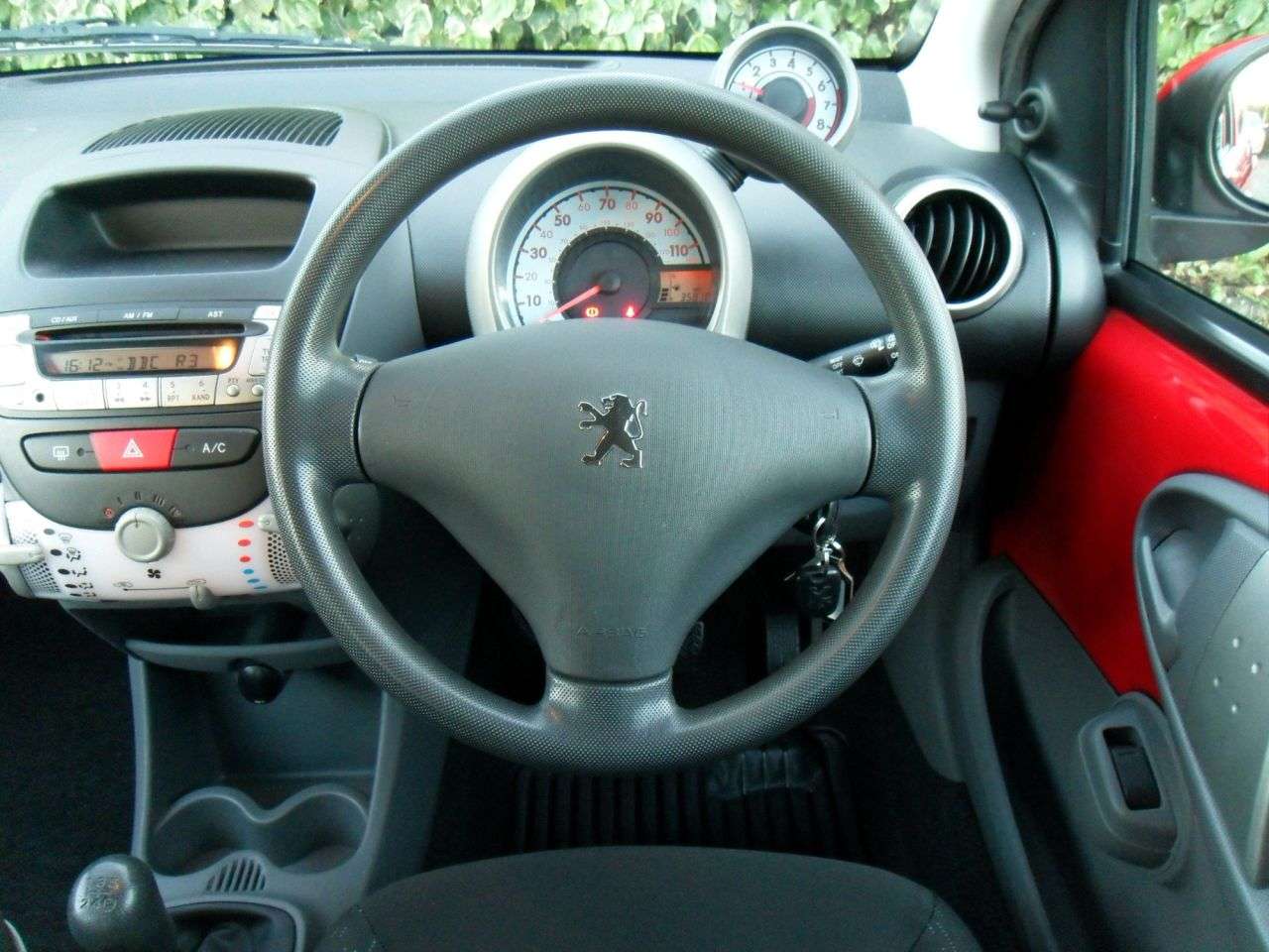 2009 PEUGEOT 107 2009 PEUGEOT 107