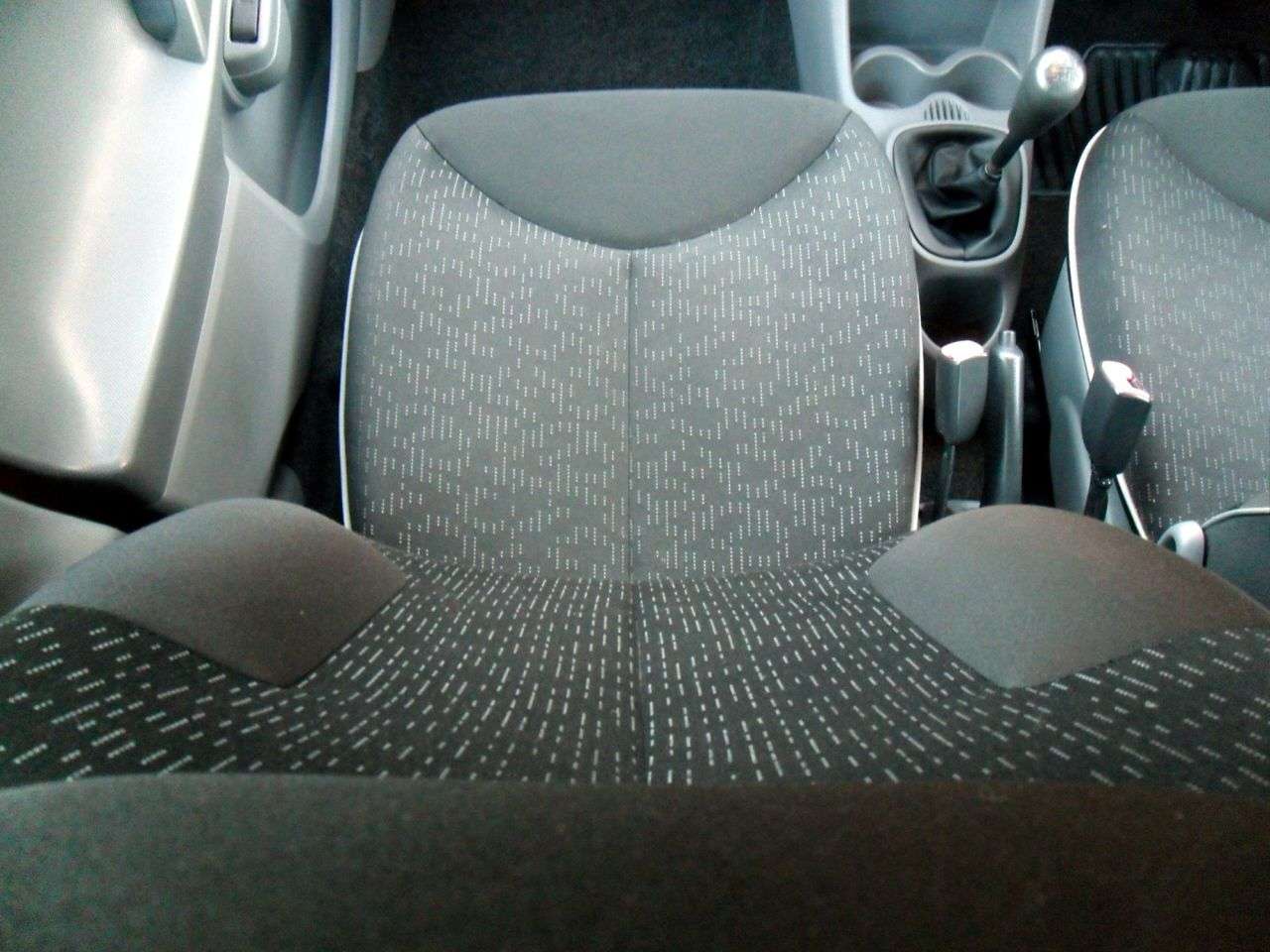 2009 PEUGEOT 107 2009 PEUGEOT 107