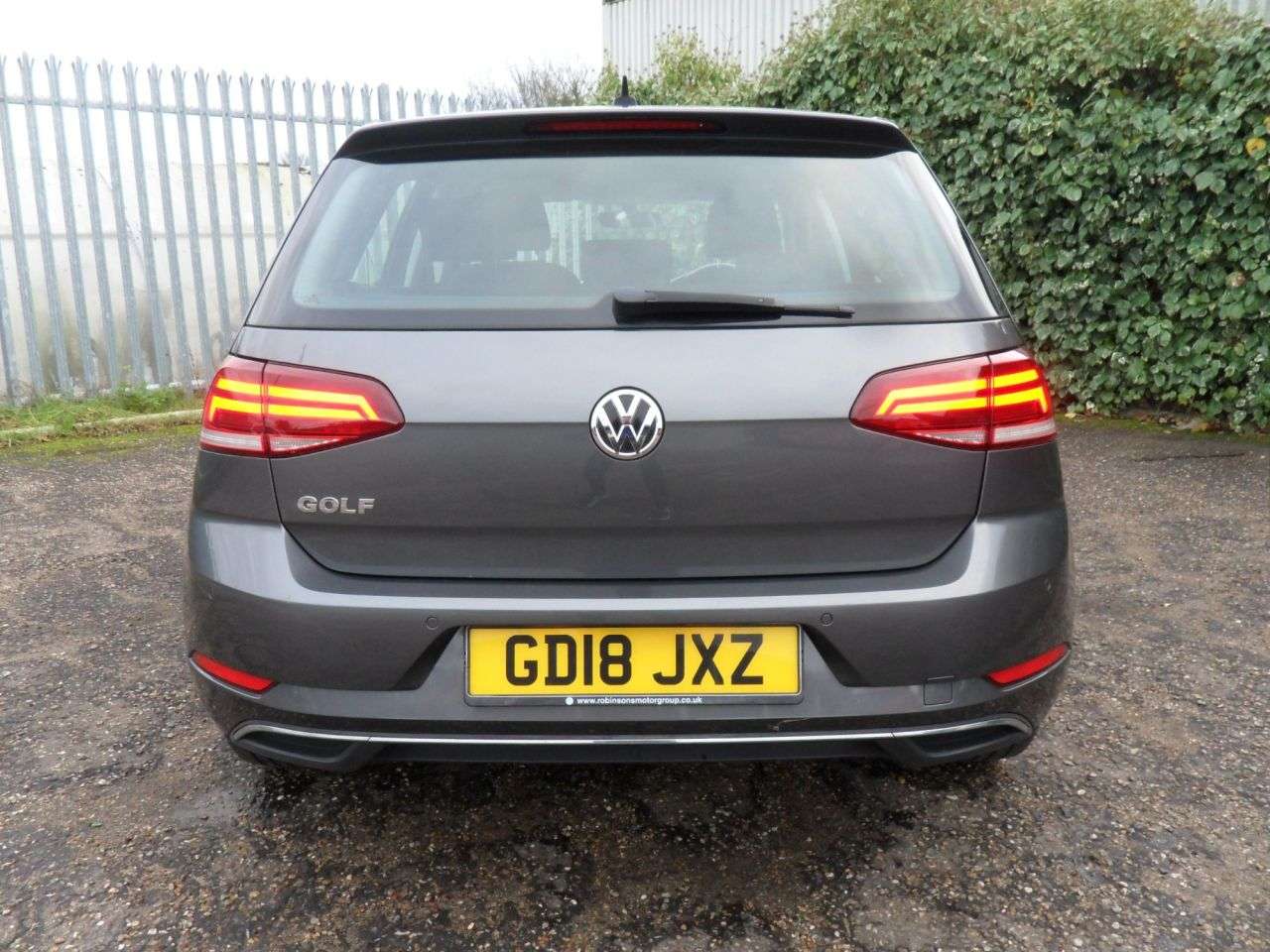A 2018 VOLKSWAGEN GOLF 1.6 TDI SE Hatchback 5dr Diesel DSG Euro 6 (s/s) (115 ps) Recent New Tyres A 2018 VOLKSWAGEN GOLF 1.6 TDI SE Hatchback 5dr Diesel DSG Euro 6 (s/s) (115 ps) Recent New Tyres