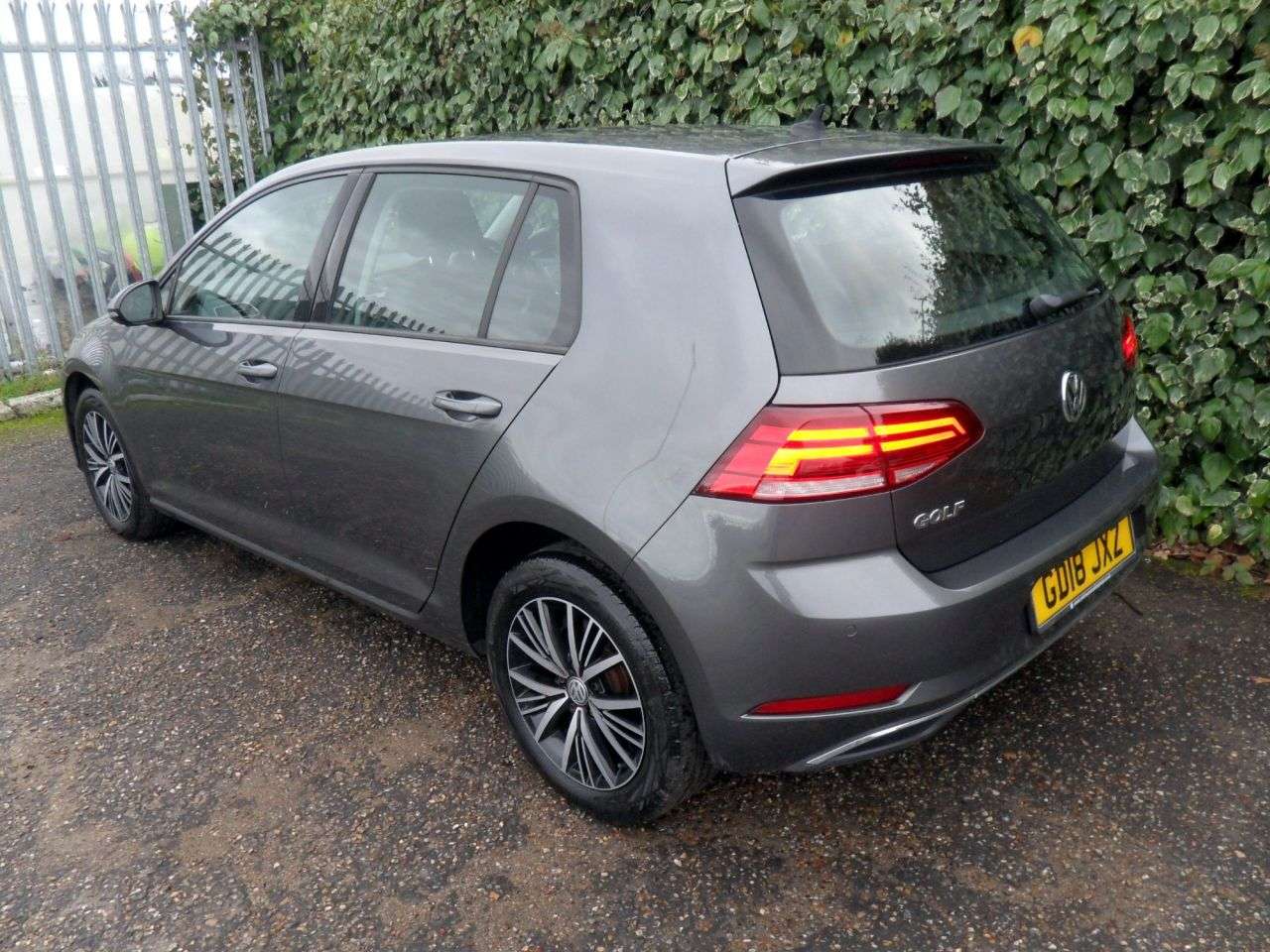 2018 VOLKSWAGEN GOLF 2018 VOLKSWAGEN GOLF