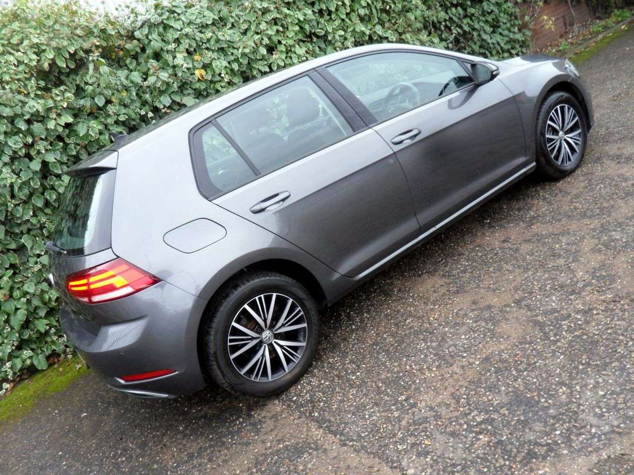 2018 VOLKSWAGEN GOLF 2018 VOLKSWAGEN GOLF