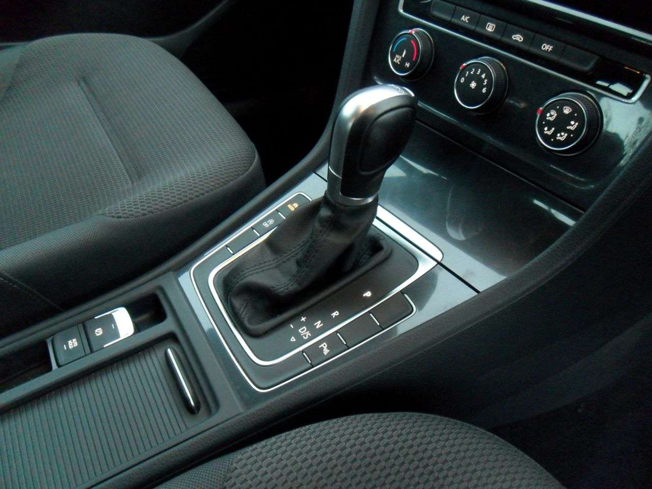 2018 VOLKSWAGEN GOLF 2018 VOLKSWAGEN GOLF