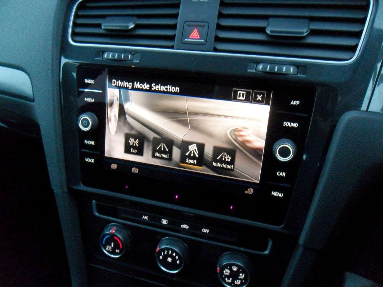 2018 VOLKSWAGEN GOLF 2018 VOLKSWAGEN GOLF