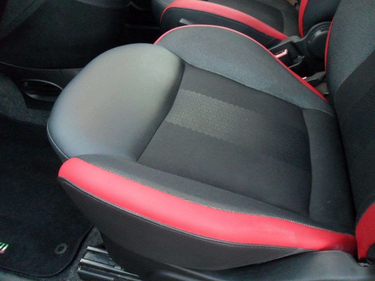 2014 FIAT 500 2014 FIAT 500