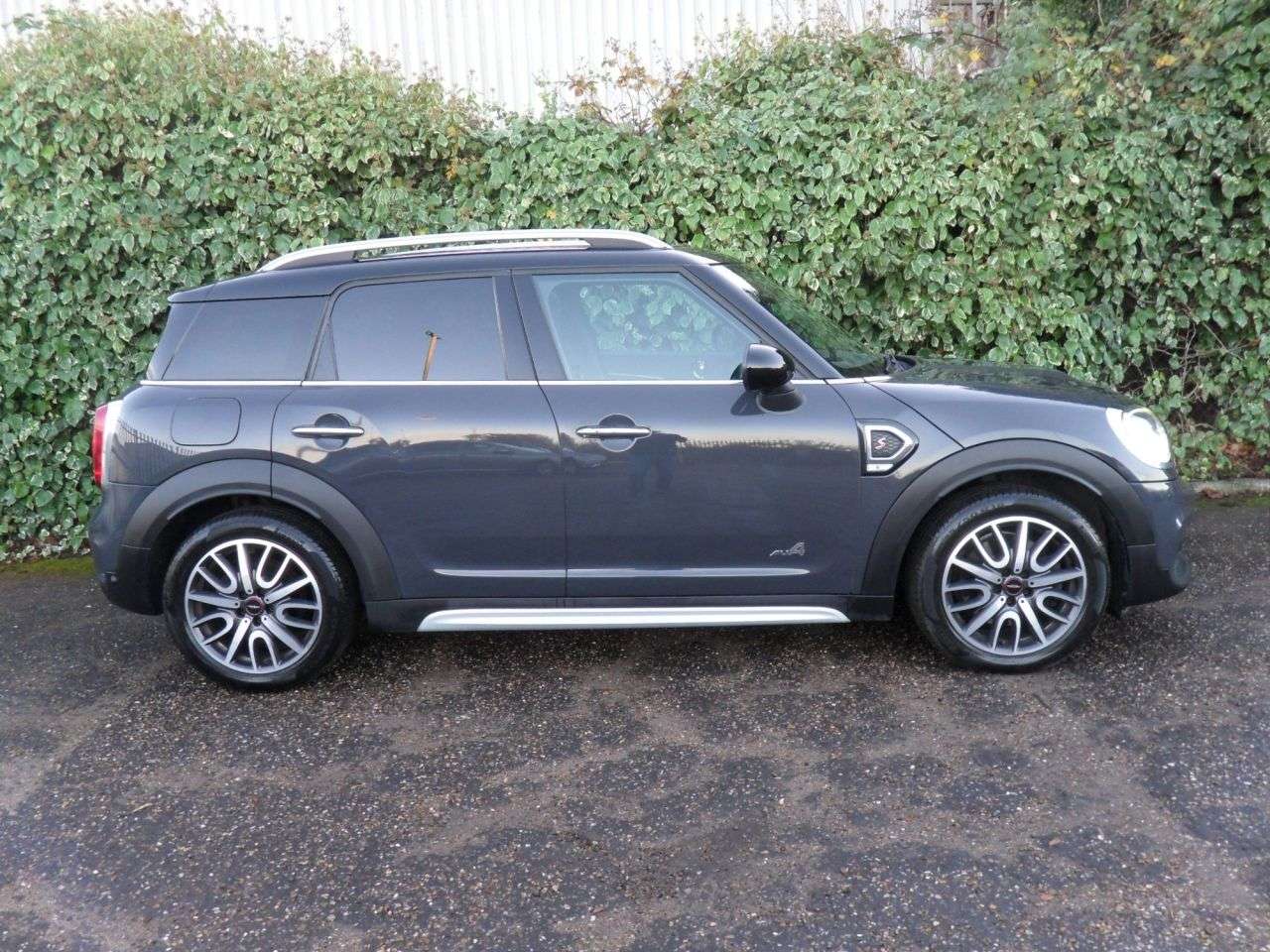 A 2017 MINI COUNTRYMAN 2.0 Cooper SD SUV 5dr Diesel Auto ALL4 Euro 6 (s/s) (190 ps) £18,500 Of Fac A 2017 MINI COUNTRYMAN 2.0 Cooper SD SUV 5dr Diesel Auto ALL4 Euro 6 (s/s) (190 ps) £18,500 Of Fac