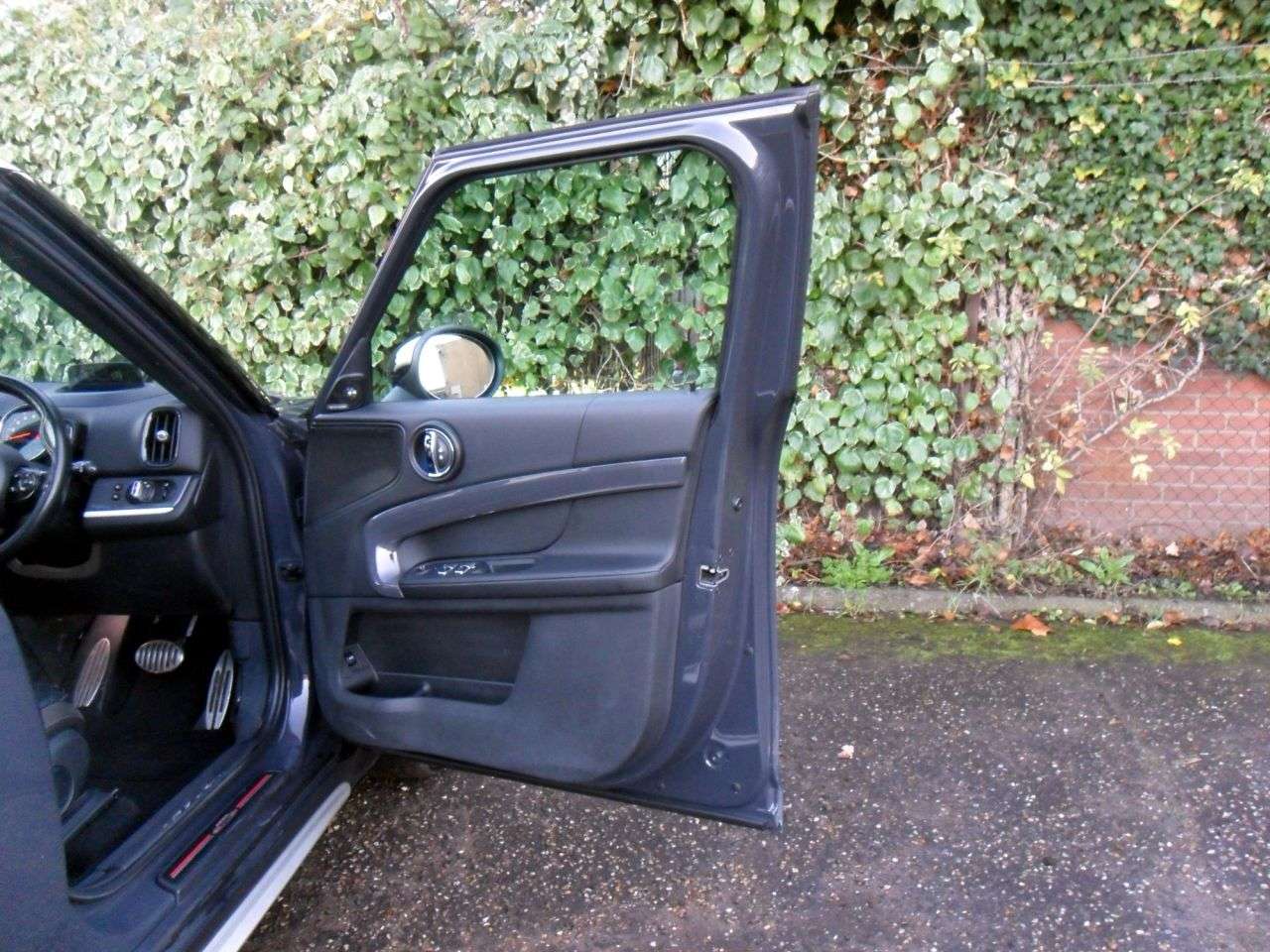 2017 MINI COUNTRYMAN 2017 MINI COUNTRYMAN