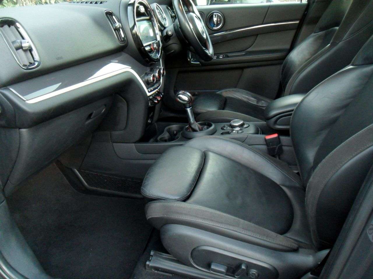 2017 MINI COUNTRYMAN 2017 MINI COUNTRYMAN