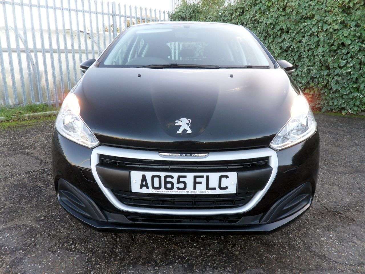 2015 PEUGEOT 208 2015 PEUGEOT 208