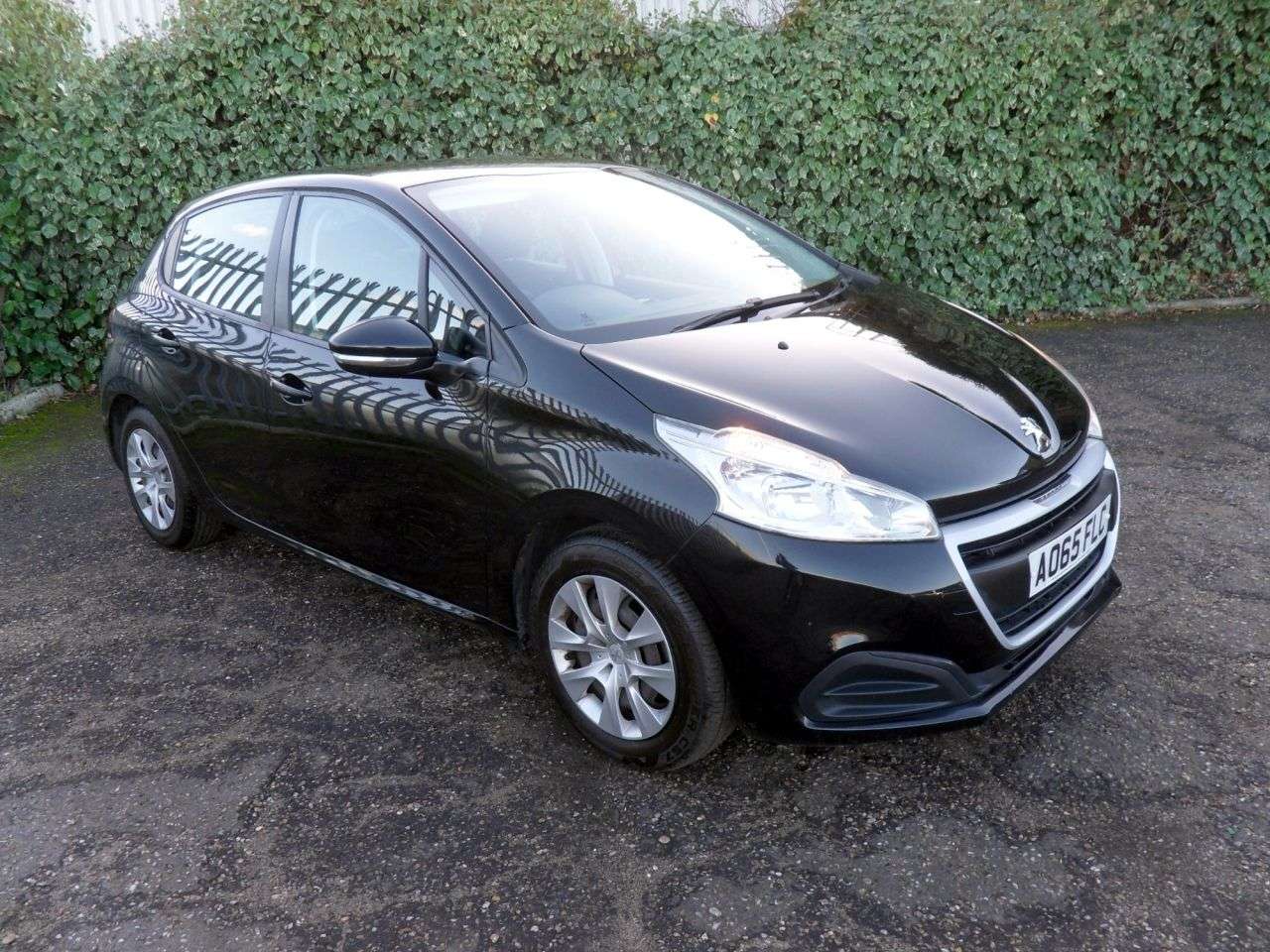 2015 PEUGEOT 208 2015 PEUGEOT 208