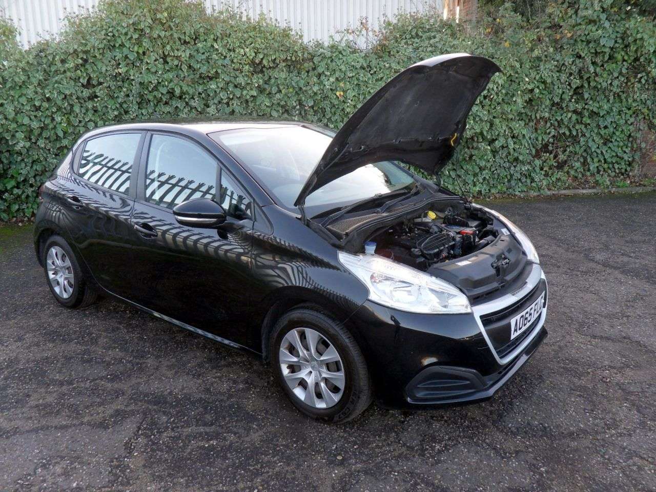 2015 PEUGEOT 208 2015 PEUGEOT 208