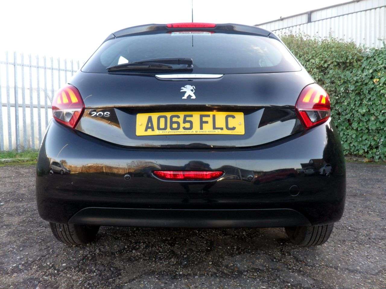 2015 PEUGEOT 208 2015 PEUGEOT 208