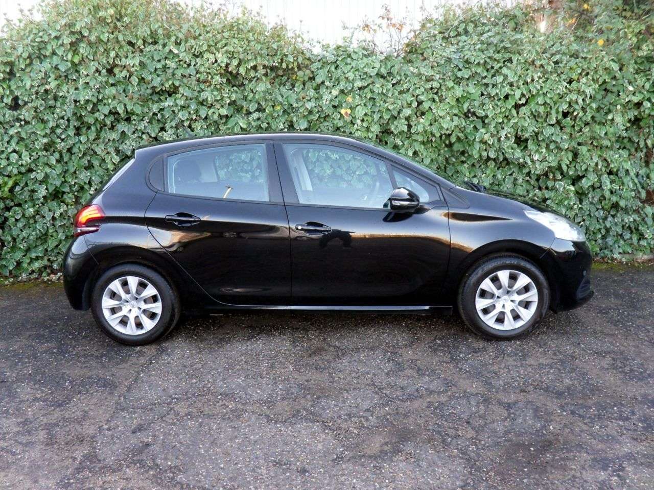 2015 PEUGEOT 208 2015 PEUGEOT 208