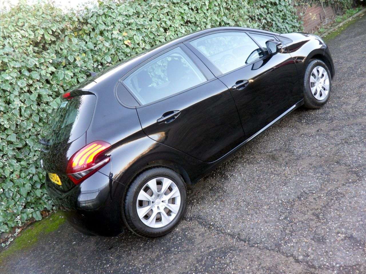 2015 PEUGEOT 208 2015 PEUGEOT 208