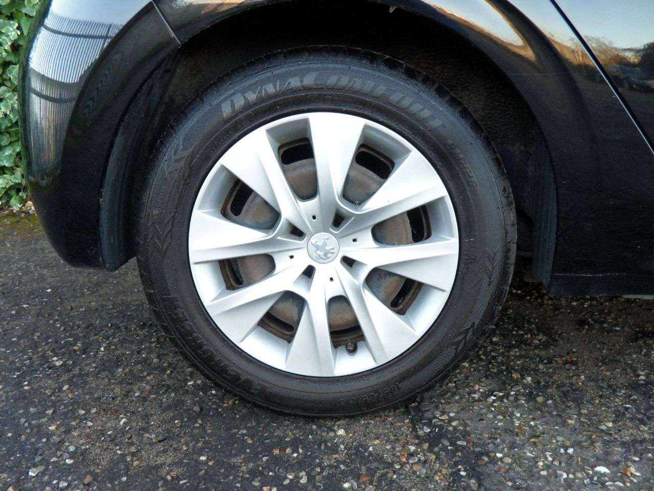 2015 PEUGEOT 208 2015 PEUGEOT 208