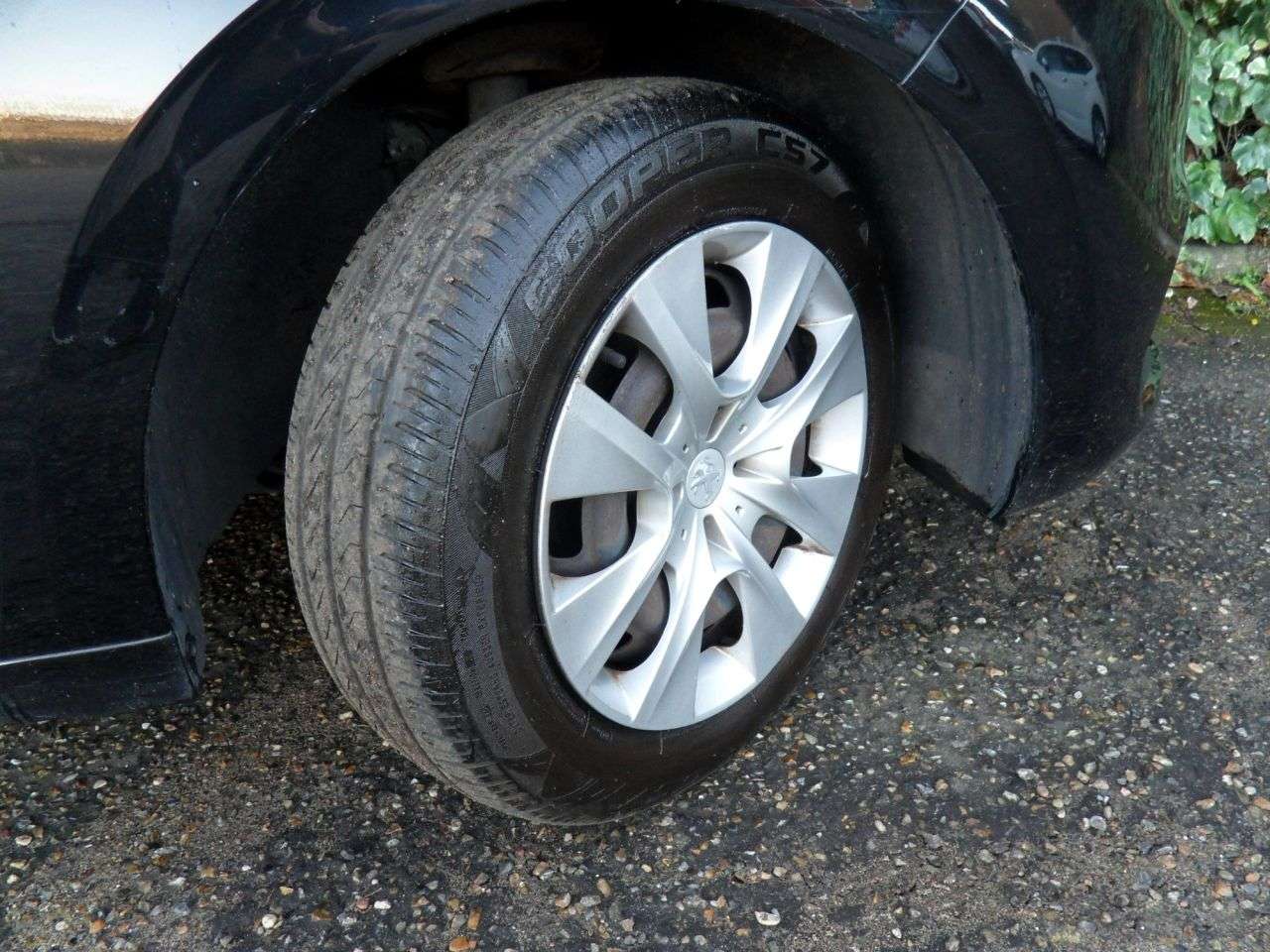 2015 PEUGEOT 208 2015 PEUGEOT 208