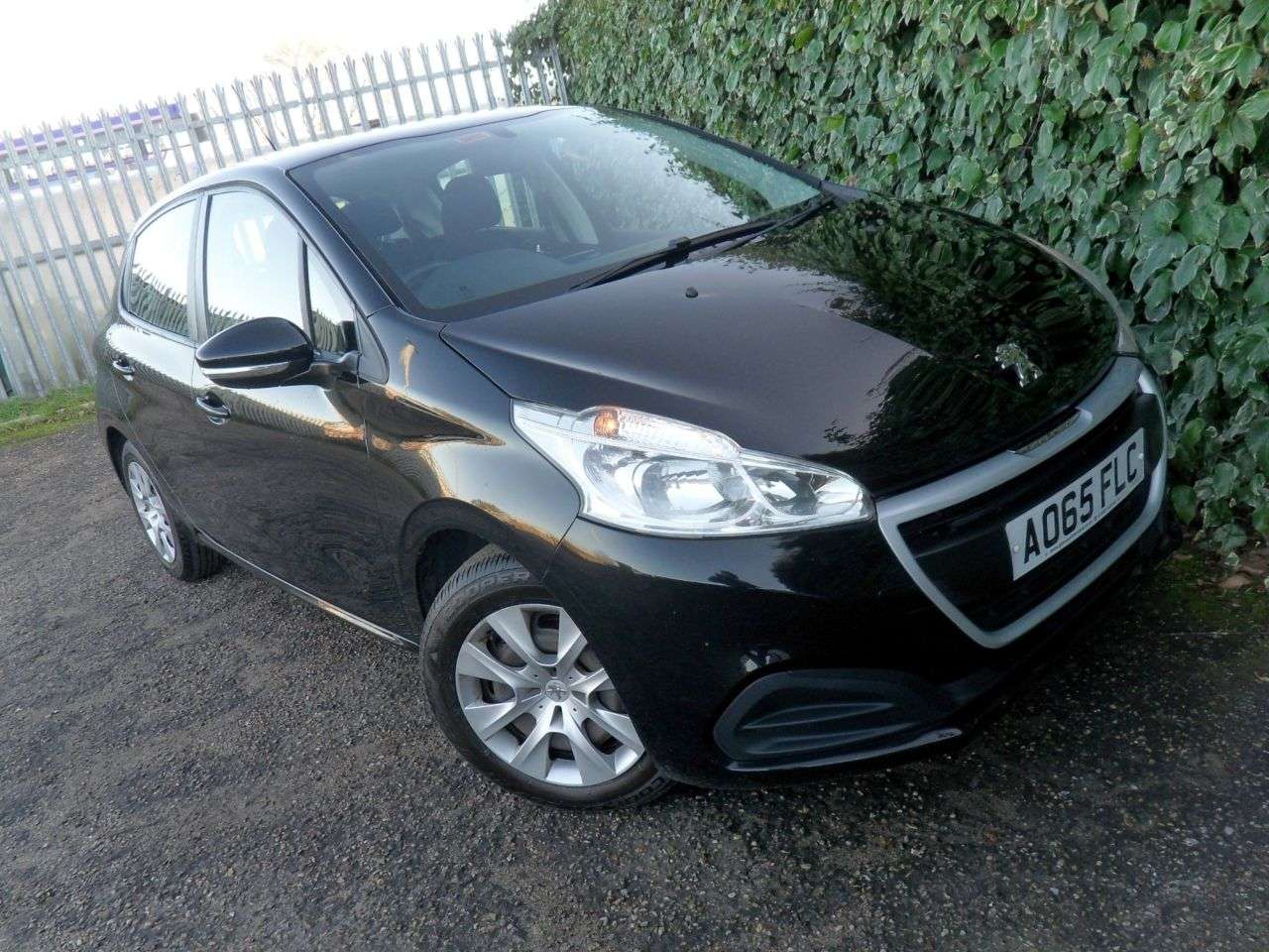 2015 PEUGEOT 208 2015 PEUGEOT 208