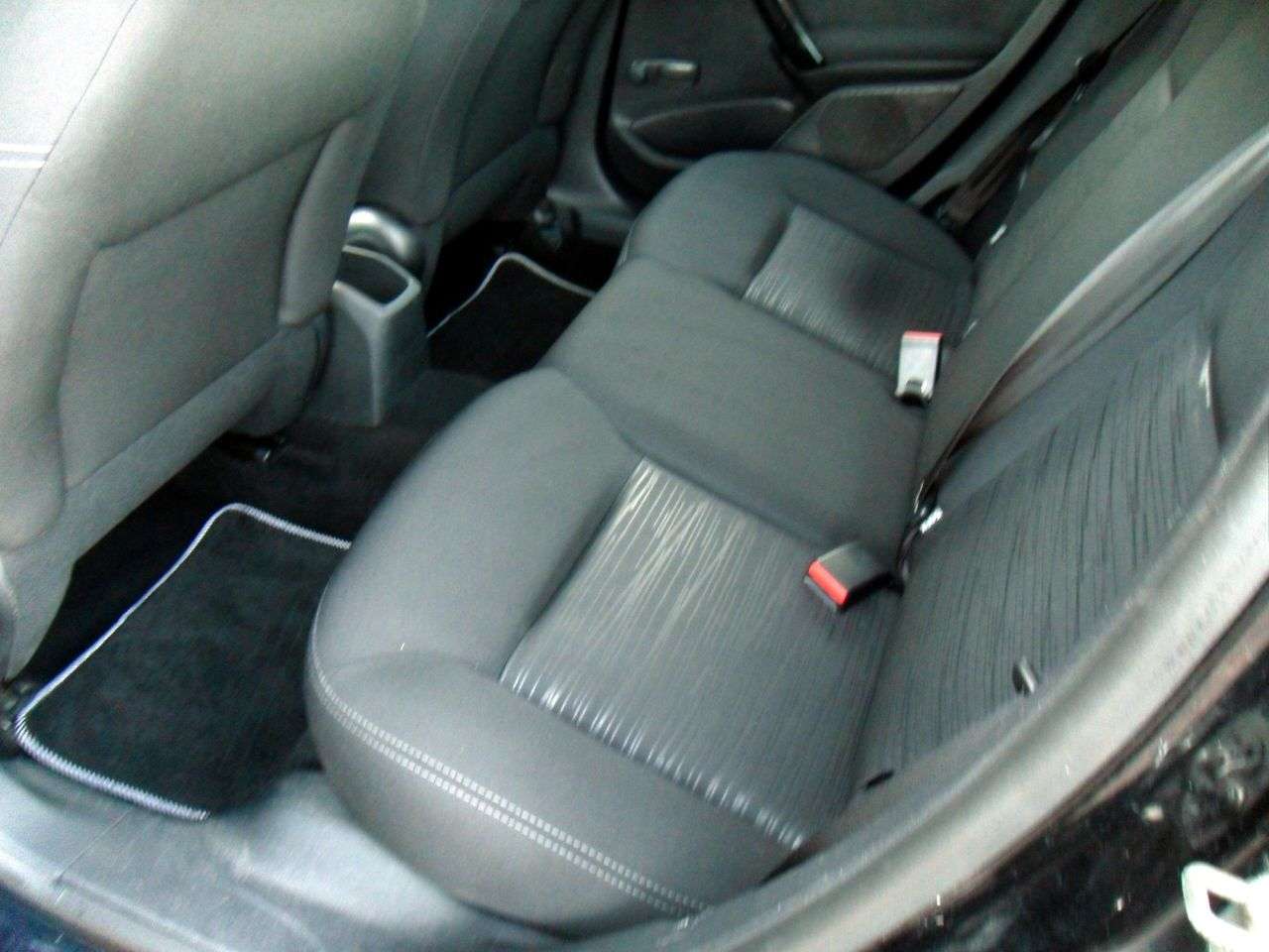 2015 PEUGEOT 208 2015 PEUGEOT 208