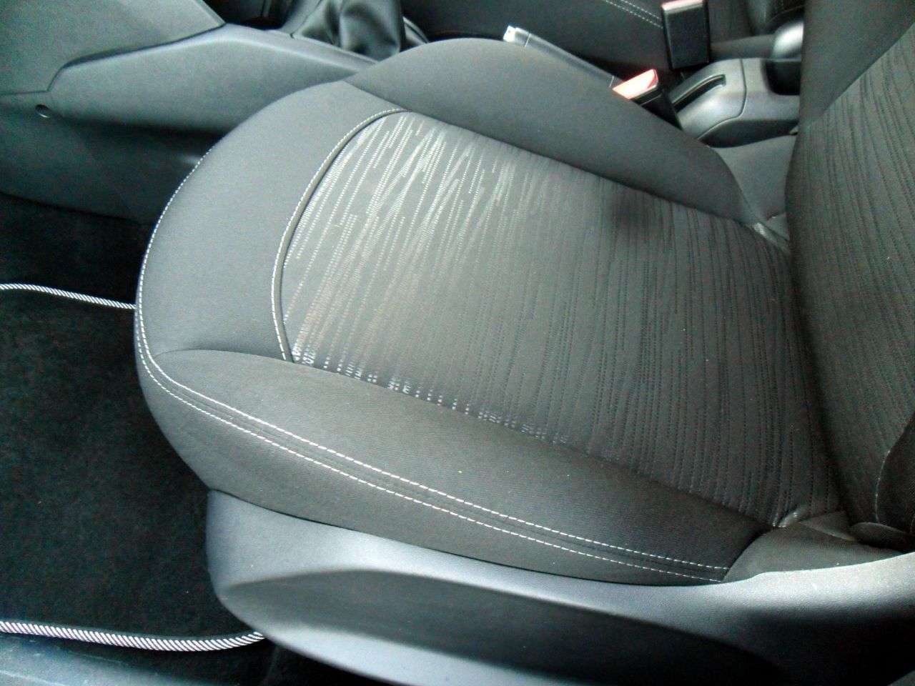 2015 PEUGEOT 208 2015 PEUGEOT 208