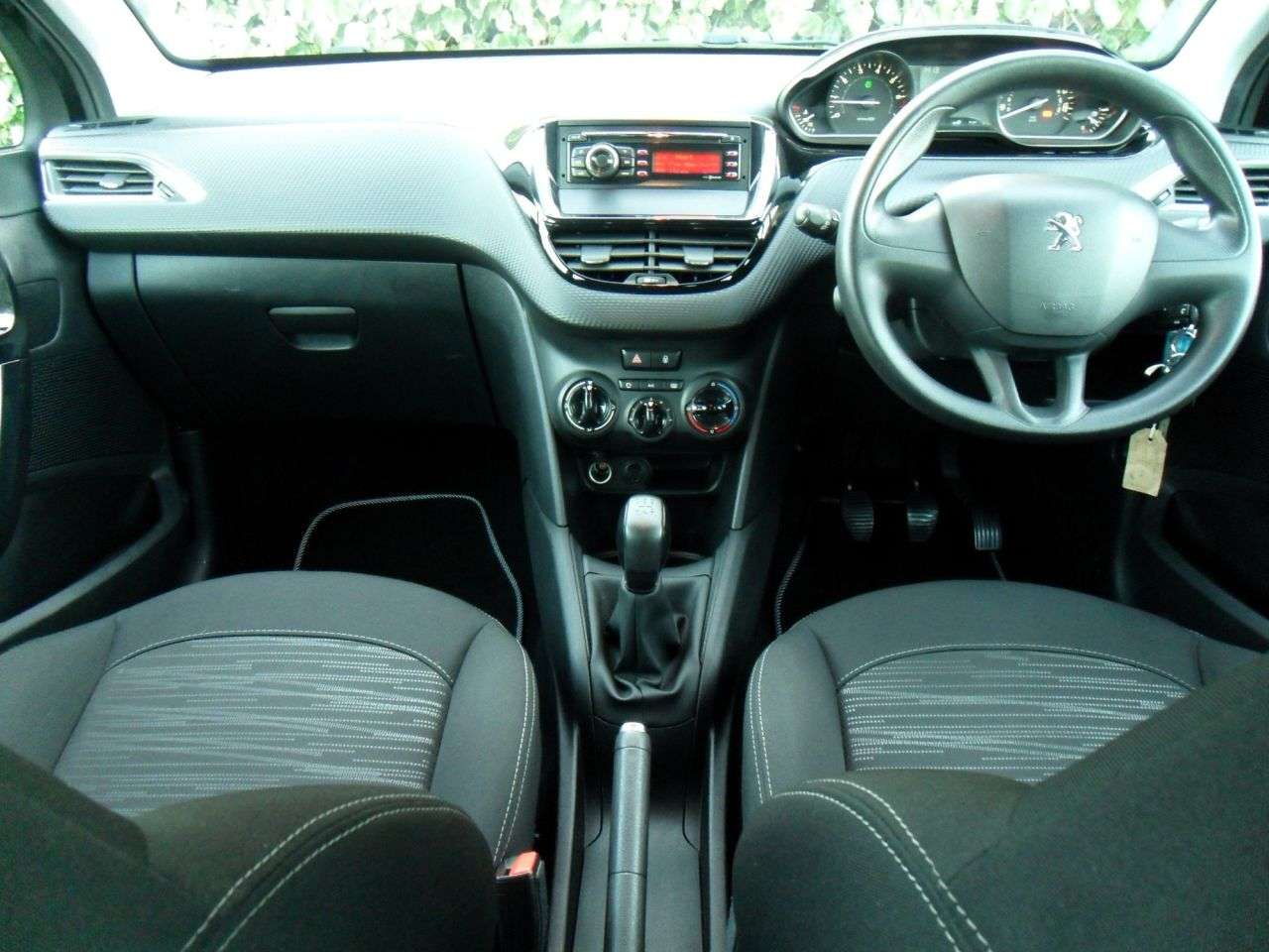 2015 PEUGEOT 208 2015 PEUGEOT 208