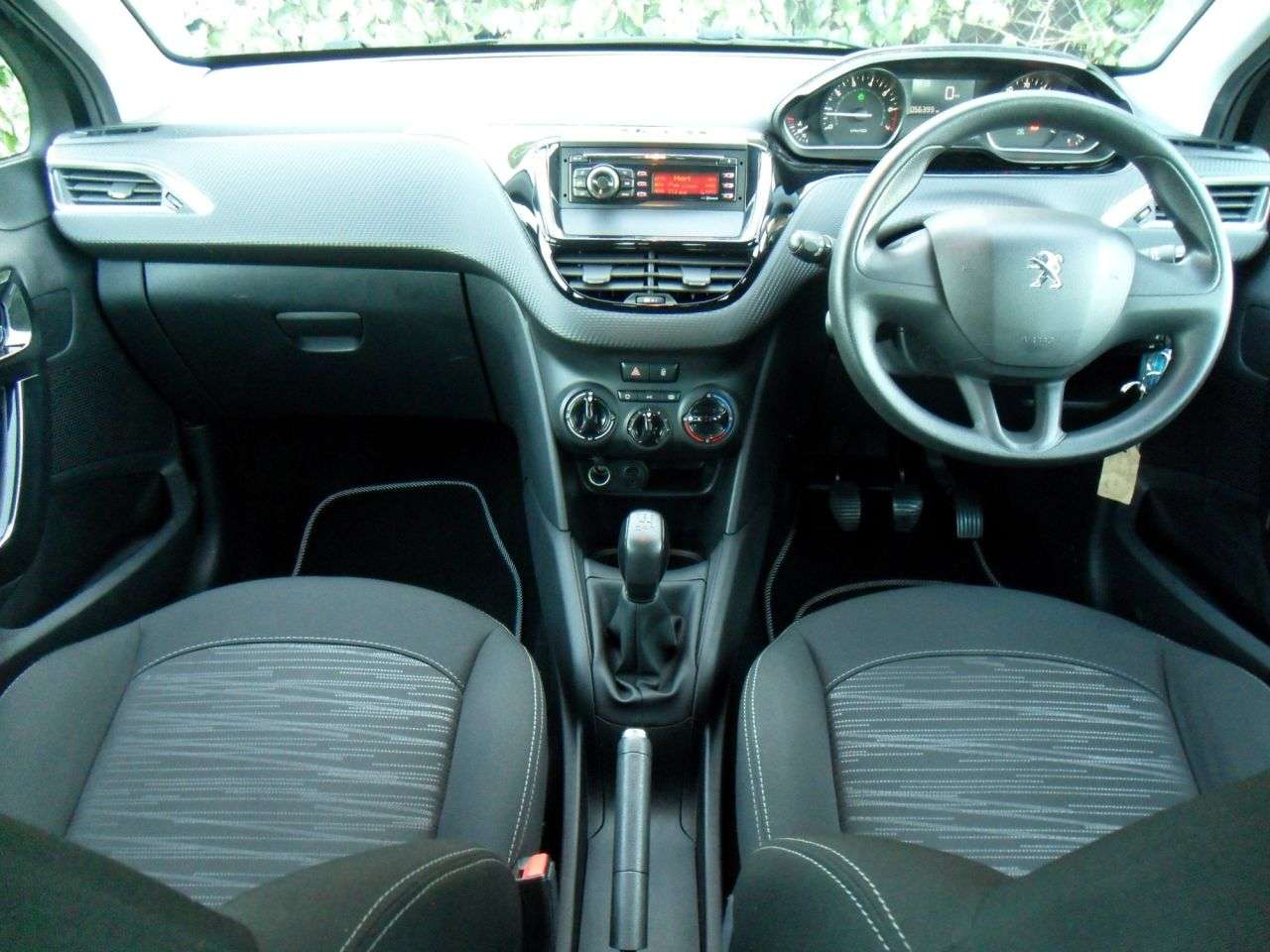 2015 PEUGEOT 208 2015 PEUGEOT 208